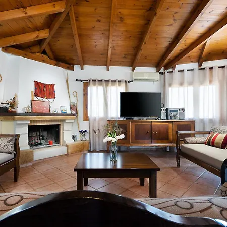 Villa 4-bedroom House Topolia
